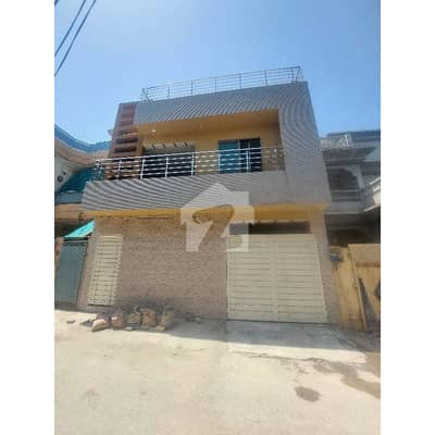 حیات آباد پشاور میں 6 کمروں کا 5 مرلہ مکان 3.2 کروڑ میں برائے فروخت۔