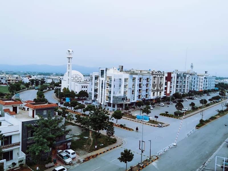 8 MARLA PLOT AVAILABAIL FOR SALE 8 MARLA PLOT AVAILABAIL FOR SALE