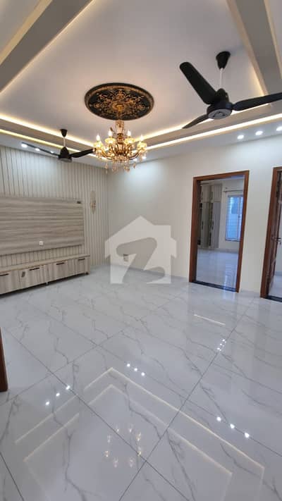 Brand New 10 Marla Luxury House for Sale in Islamabad Brand New 10 Marla Luxury House for Sale in Islamabad
