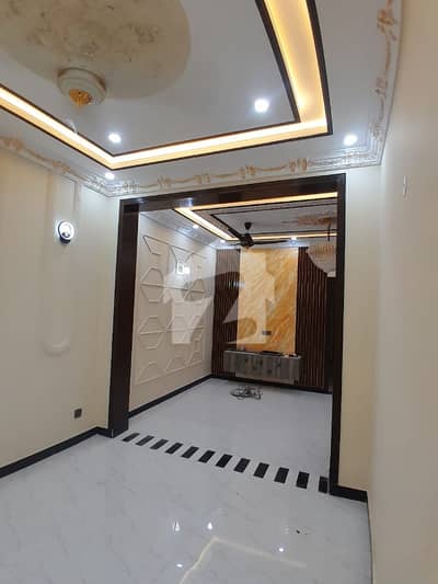 10 MARLA BRAND NEW HOUSE FOR SALE