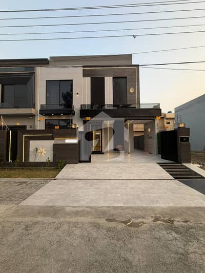 10 Marla House For Sale In Central Park Housing Scheme, G Block Lahore