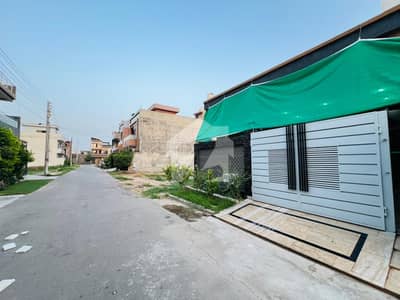 الرحمان گارڈن فیز 2 الرحمان گارڈن,لاہور میں 2 کمروں کا 5 مرلہ مکان 1.55 کروڑ میں برائے فروخت۔ الرحمان گارڈن فیز 2 الرحمان گارڈن,لاہور میں 2 کمروں کا 5 مرلہ مکان 1.55 کروڑ میں برائے فروخت۔