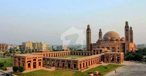 10 Marla plot for sale in central district bahria orchrad lahore