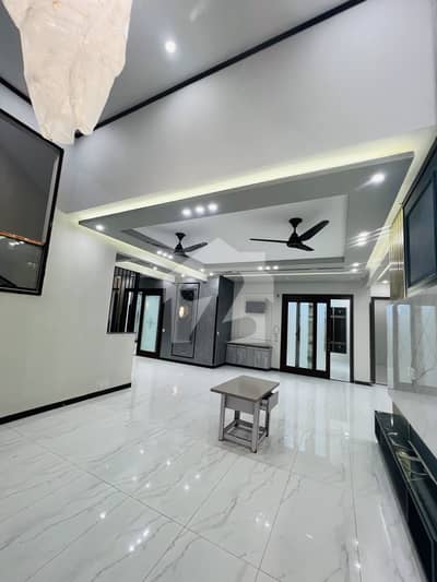 Ideal 240 Square Yards House Available For Sale
