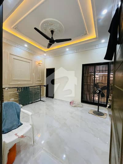 5 MARLA HOUSE AVAILABLE FOR RENT WITH GASS