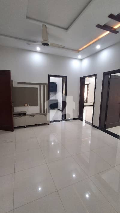 بحریہ انکلیو - سیکٹر سی 1 بحریہ انکلیو,بحریہ ٹاؤن,اسلام آباد میں 3 کمروں کا 12 مرلہ بالائی پورشن 80.0 ہزار میں کرایہ پر دستیاب ہے۔