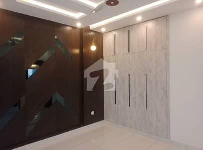 House Of 10 Marla In Bahria Town - Sector E For Sale House Of 10 Marla In Bahria Town - Sector E For Sale