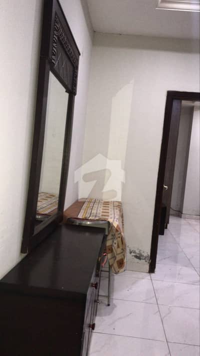 مارگلہ گیٹ وے ٹاور ای ۔ 11/4,ای ۔ 11,اسلام آباد میں 1 کمرے کا 3 مرلہ فلیٹ 65.0 ہزار میں برائے فروخت۔