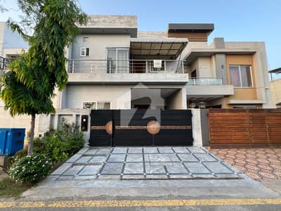7 Marla slightly used House For Sale in m7a block Lake City, 7 Marla slightly used House For Sale in m7a block Lake City,