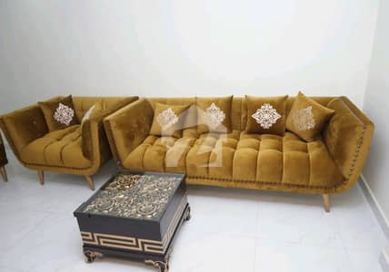 500 Square Feet Flat In Bahria Town - Sector C Is Available