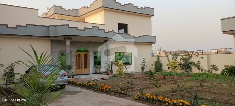 بنی گالہ اسلام آباد میں 6 کمروں کا 1 کنال مکان 5.5 کروڑ میں برائے فروخت۔ بنی گالہ اسلام آباد میں 6 کمروں کا 1 کنال مکان 5.5 کروڑ میں برائے فروخت۔