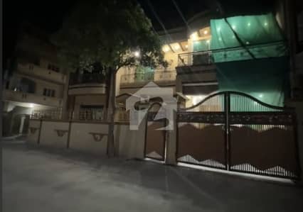غوری ٹاؤن فیز 1 غوری ٹاؤن,اسلام آباد میں 9 کمروں کا 1 کنال مکان 8.5 کروڑ میں برائے فروخت۔
