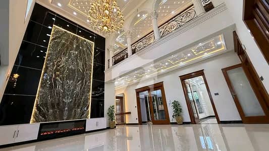 ٹاپ سٹی 1 اسلام آباد میں 7 کمروں کا 1 کنال مکان 10.5 کروڑ میں برائے فروخت۔ ٹاپ سٹی 1 اسلام آباد میں 7 کمروں کا 1 کنال مکان 10.5 کروڑ میں برائے فروخت۔
