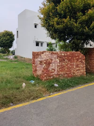 10 MARLA MOST BEAUTIFUL PRIME LOCATION RESIDENTIAL FACING PARK PLOT FOR SALE IN NEW LAHORE CITY PHASE 2