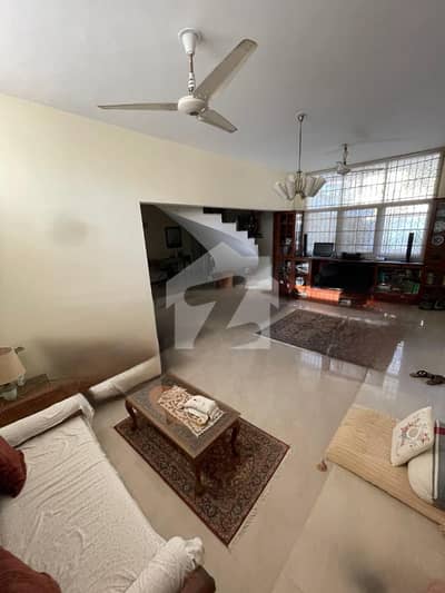Well Maintained Old Bungalow For Sale In Phase 5 DHA