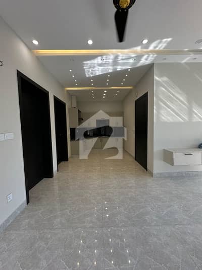 20 Marla House Available With Ideal Location Near Mosque,Park & Market