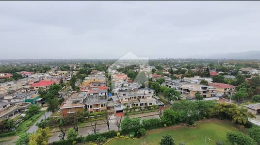 ٹاپ سٹی 1 - بلاک آئی ٹاپ سٹی 1,اسلام آباد میں 4 کمروں کا 10 مرلہ مکان 3.85 کروڑ میں برائے فروخت۔