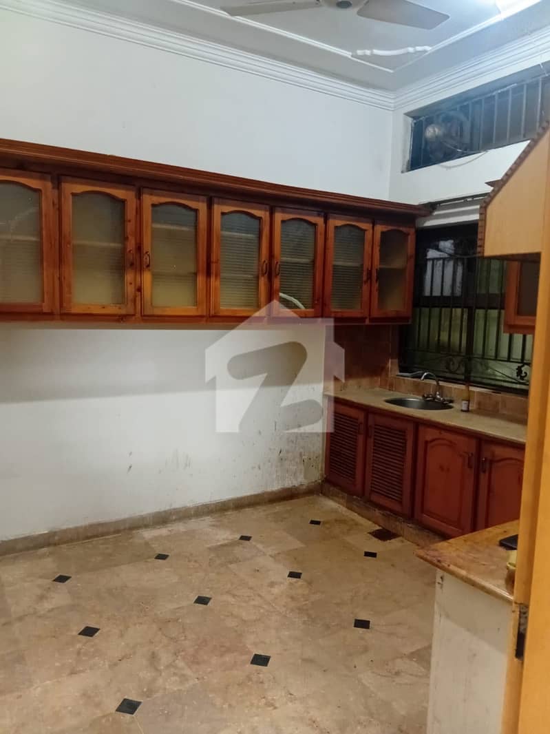 10 Marla Independent Ground Portion Available For Rent 10 Marla Independent Ground Portion Available For Rent