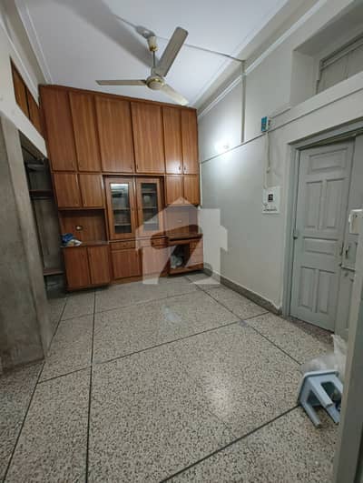 Ground Floor 5 Marla Portion In Rehmanpura Colony Only For Best For Decent Families Ground Floor 5 Marla Portion In Rehmanpura Colony Only For Best For Decent Families