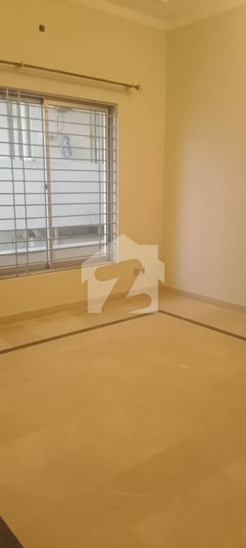 ڈی ایچ اے ڈیفینس فیز 1 ڈی ایچ اے ڈیفینس,اسلام آباد میں 2 کمروں کا 1 کنال زیریں پورشن 1.3 لاکھ میں کرایہ پر دستیاب ہے۔
