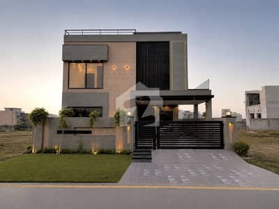 Slightly Used 10 Marla Full Basement House For Sale In DHA Phase 8 Ex Park View Slightly Used 10 Marla Full Basement House For Sale In DHA Phase 8 Ex Park View