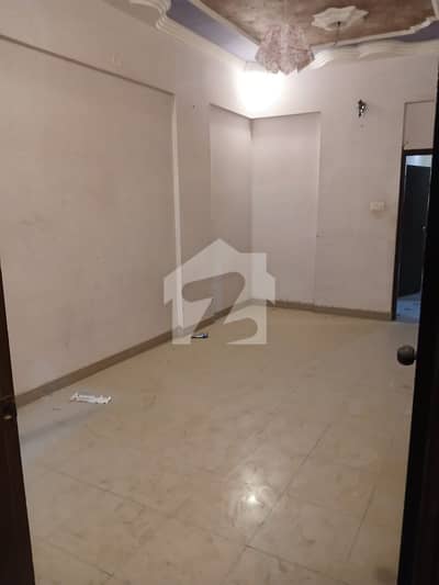 Rent Portion Gulshan 2.200yd, 1st Floor 3 Bed D D Tiled Park Facing 1 Lac Negotiable *Code(16763)*