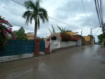 Prime Location In Peshawar Road Residential Plot Sized 14 Marla For Sale