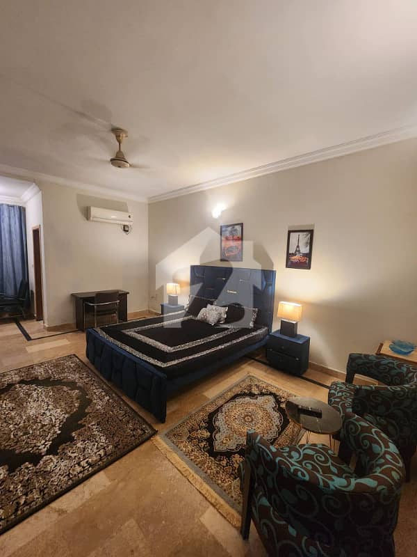Well Furnished Room Paying Guests For Male Bachelor Well Furnished Room Paying Guests For Male Bachelor