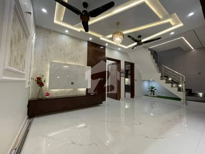 5 Marla Brand New House Available For Sale
