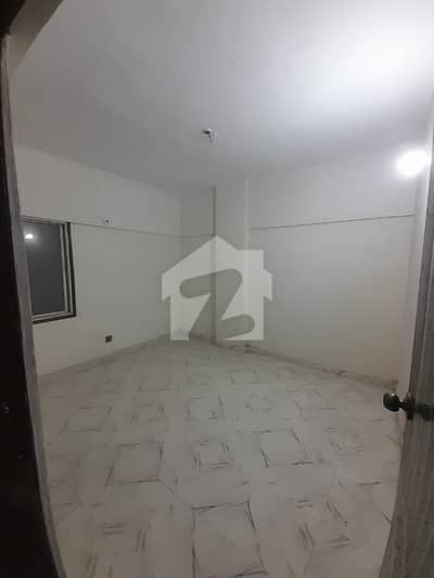 Spacious Flat Is Available In Gulshan-E-Iqbal - Block 4 For Rent Spacious Flat Is Available In Gulshan-E-Iqbal - Block 4 For Rent