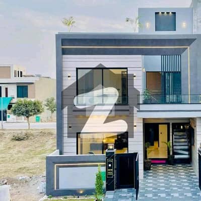 5 Marla Brand New House Available For Sale