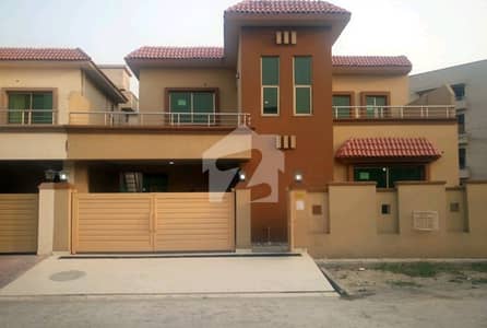 Highly-coveted 12 Marla House Is Available In Askari 11 - Sec A For rent