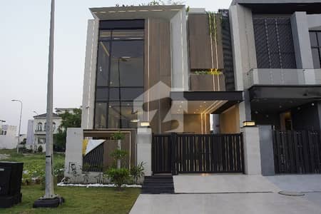 Prime Location 5 Marla House Is Available In Affordable Price In DHA 9 Town - Block D