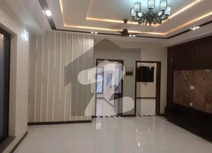 House Sized 1 Kanal In Bahria Town - Sector C