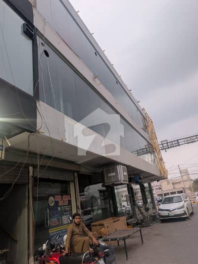 ملتان بائی پاس ملتان میں 4 کمروں کا 1 مرلہ دکان 2.8 کروڑ میں برائے فروخت۔