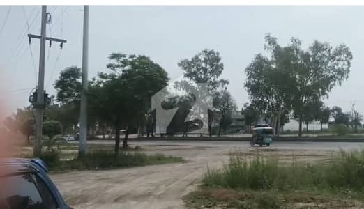 جی ٹی روڈ راولپنڈی میں 4 کنال کمرشل پلاٹ 27.0 کروڑ میں برائے فروخت۔
