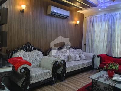 DHA PHASE 8 FULLY FURNISHE 10 MARLA