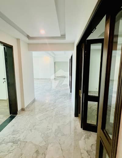 Beautiful 4 bed Brand New Apartment for urgent Rent in Askari 10 Sec-G open View!