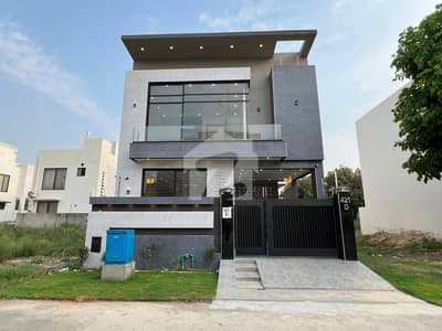 14 Marla Brand Lower Lock Uper Portion Available For Rent