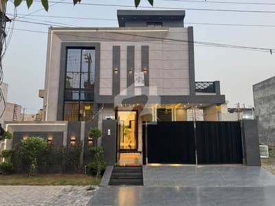 sale A House In Central Park Housing Scheme Prime Location sale A House In Central Park Housing Scheme Prime Location