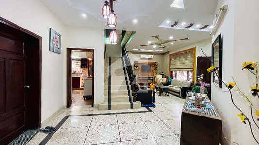 BEAUTIFUL PRIME LOCATION 10 MARLA SINGLE STORY HOUSE FOR SALE IN CHAKLALA SCHEME III