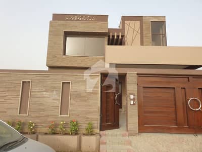 Slightly Used 2-Unit House For Sale | DHA Phase 8 D Cutting