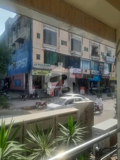 جی ۔ 11 مرکز جی ۔ 11,اسلام آباد میں 2 مرلہ Studio دکان 4.5 کروڑ میں برائے فروخت۔