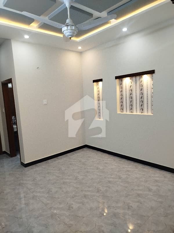 Upper Portion Available For Rent Upper Portion Available For Rent