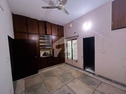 5.5 Marla Double Storey Full House Available For Rent (Supertown ARea)