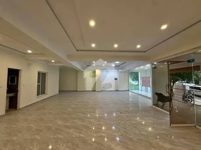 Jinnah Avenue Facing 2nd Floor Renovated Office Jinnah Avenue Facing 2nd Floor Renovated Office