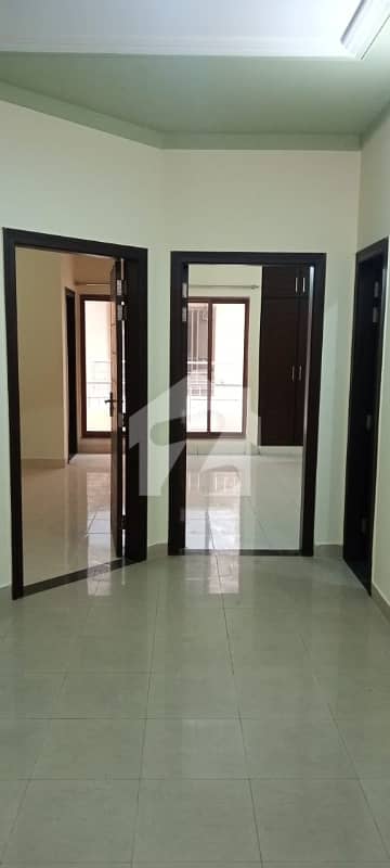 2 BEDROOM APARTMENT AVAILABLE FOR RENT IN PHASE 8 EX AIR AVE