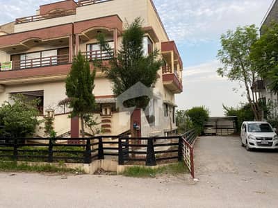 Open Basement With Extra Lawn Portion For Rent