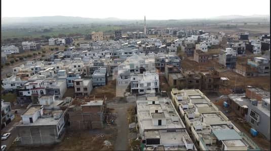 8 Marla Plot For Sale In B17 Islamabad