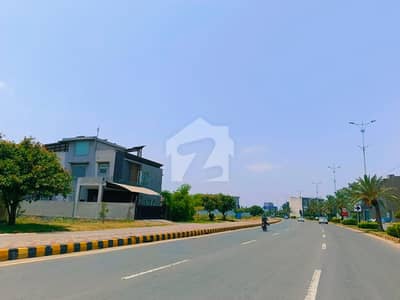 ڈی ایچ اے فیز 7 - بلاک وائے ڈی ایچ اے فیز 7,ڈی ایچ اے ڈیفینس,لاہور میں 1 کنال رہائشی پلاٹ 3.8 کروڑ میں برائے فروخت۔ ڈی ایچ اے فیز 7 - بلاک وائے ڈی ایچ اے فیز 7,ڈی ایچ اے ڈیفینس,لاہور میں 1 کنال رہائشی پلاٹ 3.8 کروڑ میں برائے فروخت۔